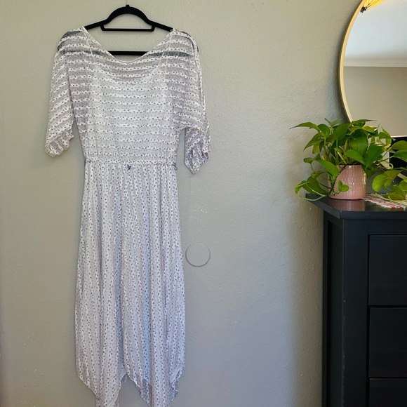 VTG Floral Flowy Dress with Empire Waist w/Sleeves - Picture 2 of 7